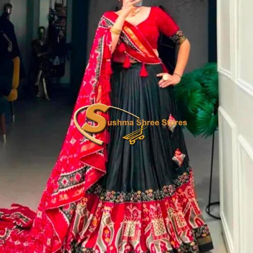 Black Skirt with Red Dupatta